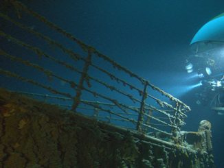 ANMM Titanic Bow Mirs