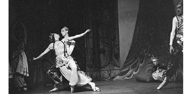 ADA Valrene Tweedie and Athol Willoughby in Le coq d'or. National Theatre Ballet 1955 - photo by Walter Stringer
