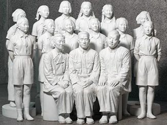 Chen Yanyin, Young Pioneers of Communist China, 2010, bronze, paint - courtesy of White Rabbit Gallery
