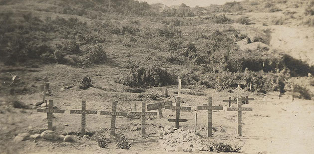 Shrapnel Valley Cemetery, Gallipoli, circa 1915. Photographer: Victor Rupert Laidlaw. Source: State Library of Victoria.