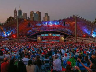 Carols-by-Candlelight-at-the-Sidney-Myer-Music-Bowl-courtesy-of-Vision-Australia