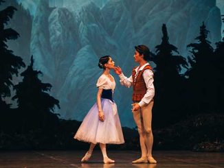 The-Tokyo-Ballet-Giselle-Akira-Akiyama-and-Yasuomi-Akimoto-photo-by-Kate-Longley
