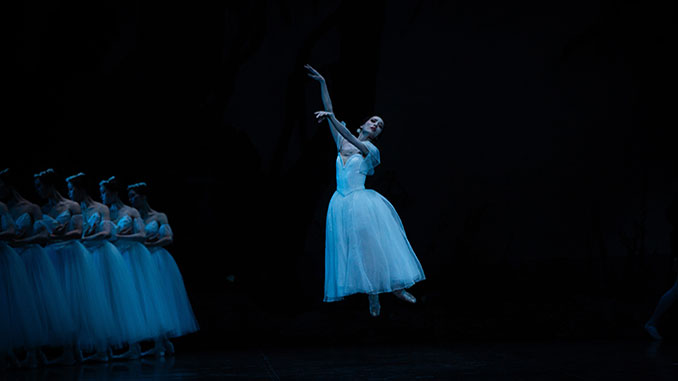 The-Tokyo-Ballet-Giselle-Akira-Akiyama-photo-by-Kate-Longley