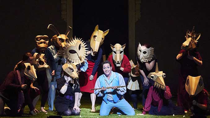 OA Michael Smallwood as Tamino and Opera Australia Chorus in The Magic Flute 2024 photo by Keith Saunders