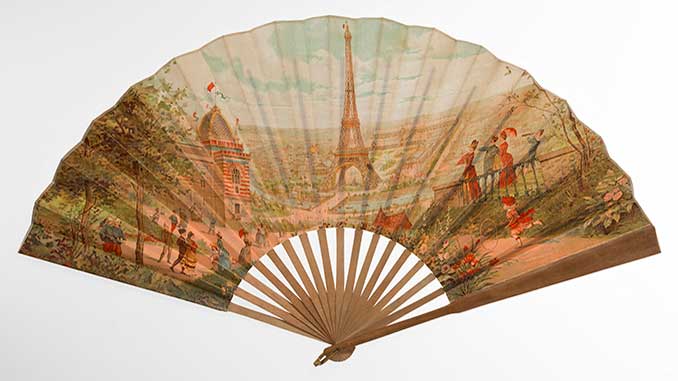 Souvenir fan with a panorama of the Universal Exhibition