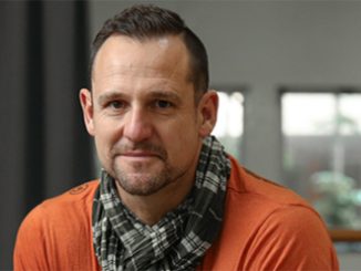Arts Review On the Couch Gavin Jacobs