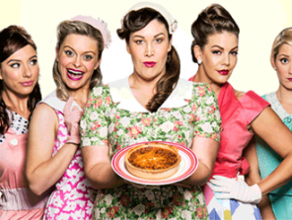 5 Lesbians Eating A Quiche