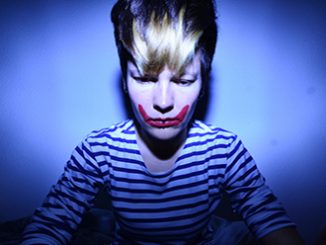 Chris Maris Keep Them Clowns Happy
