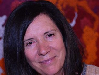 annette-mclernon-arts-review-on-the-couch