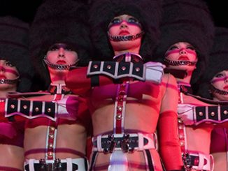 Crazy Horse Paris Forever Crazy