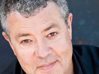 Stuart Maunder Arts Review On the Couch