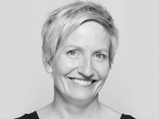 Kate Fryer Arts Review On the Couch
