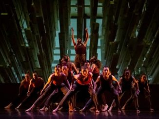 QL2 Dance presents Filling the Space - photo by Lorna Sim