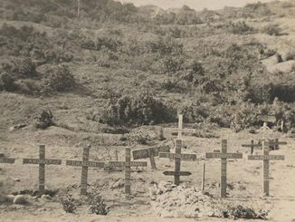 Shrapnel Valley Cemetery, Gallipoli, circa 1915. Photographer: Victor Rupert Laidlaw. Source: State Library of Victoria.