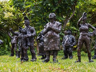 Sculptures in the Garden Ian Scott, The Vision, 2019 - photo by Amber Hooper