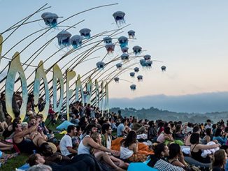 Hilltop-Sunrise-Ceremony-courtesy-of-Woodford-Folk-Festival
