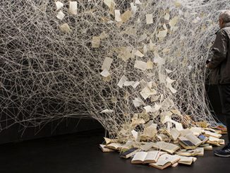 Chiharu-Shiota-The-Crossing-2018