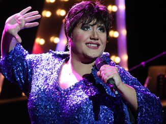 Trevor-Ashley-as-Liza-Minnelli