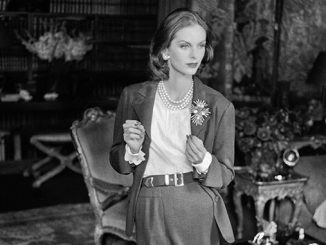 NGV-Anne-Sainte-Marie-in-a-Chanel-suit-photograph-by-Henry-Clarke-published-in-Vogue-US-1955