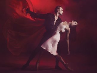 QB-Dracula-Principal-Artists-Victor-Estévez-and-Yanela-Piñera-photo-by-Jez-Smith-Designfront-Photography
