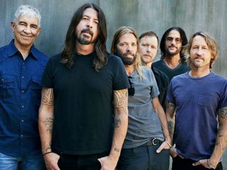ALWAYS-LIVE-Foo-Fighters-photo-by-Danny-Clinch