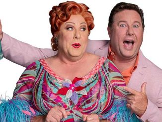 AAR-Hairspray-Edna-Turnblad-Shane-Jacobson-photo-by-Jeff-Busby