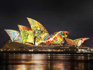 VIVID-2022-Sails-of-the-Opera-House