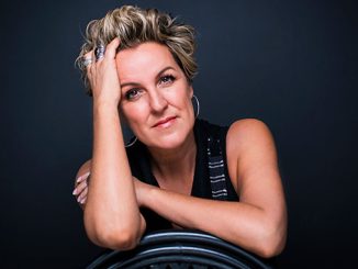 AAR-Queenie-van-de-Zandt-photo-by-Lloyd-Harvey
