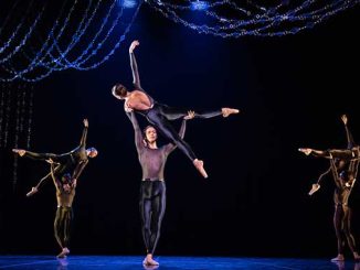 Queensland-Ballet-Remi-Wortmeyer-Miroirs