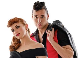 AAR-GREASE-Mackenzie-Dunn-as-Rizzo-and-Keanu-Gonzalez-as-Kenickie-photo-by-Benny-Capp