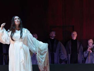 OQ Lucia di Lammermoor Jessica Pratt photo by Murray Summerville