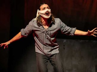 The Grinning Man Maxwell Simon photo by Ben Fon