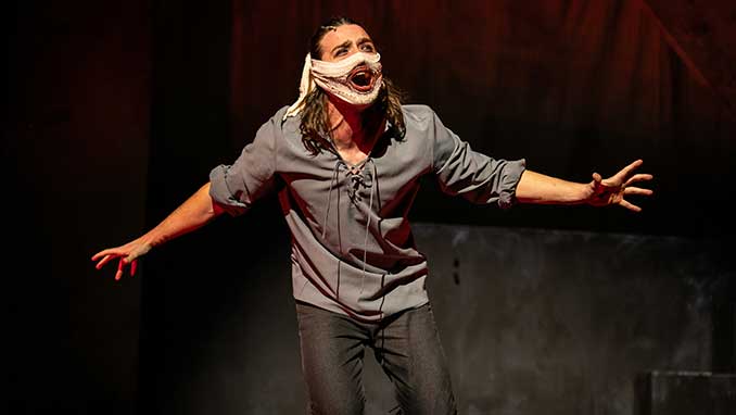 The Grinning Man Maxwell Simon photo by Ben Fon