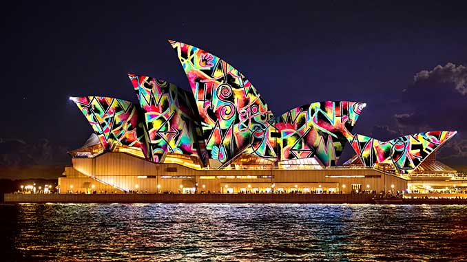 Vivid Sydney Lighting of the Sails Kiss of Light