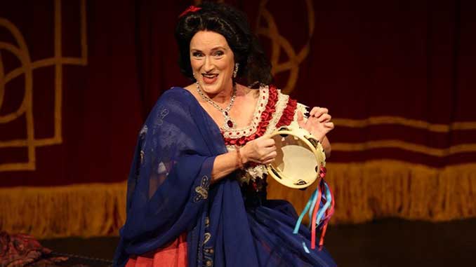 Canta Viva Operas Bad Girl Sarahlouise Owens photo by Sabine Friedrich