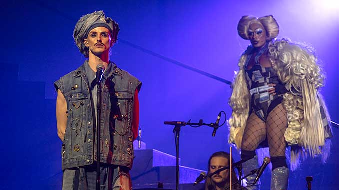 AAR Adam Noviello and Seann Miley Moore in Hedwig and the Angry Inch photo by Shane Reid